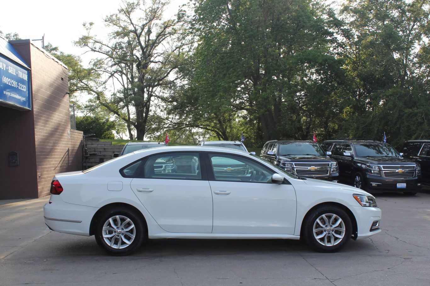 2018 Volkswagen Passat 2.0t R-line Sedan 4d - Image 5