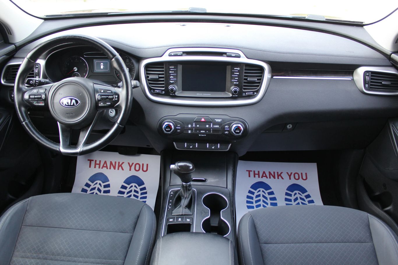 2017 Kia Sorento Lx Sport Utility 4d - Image 11