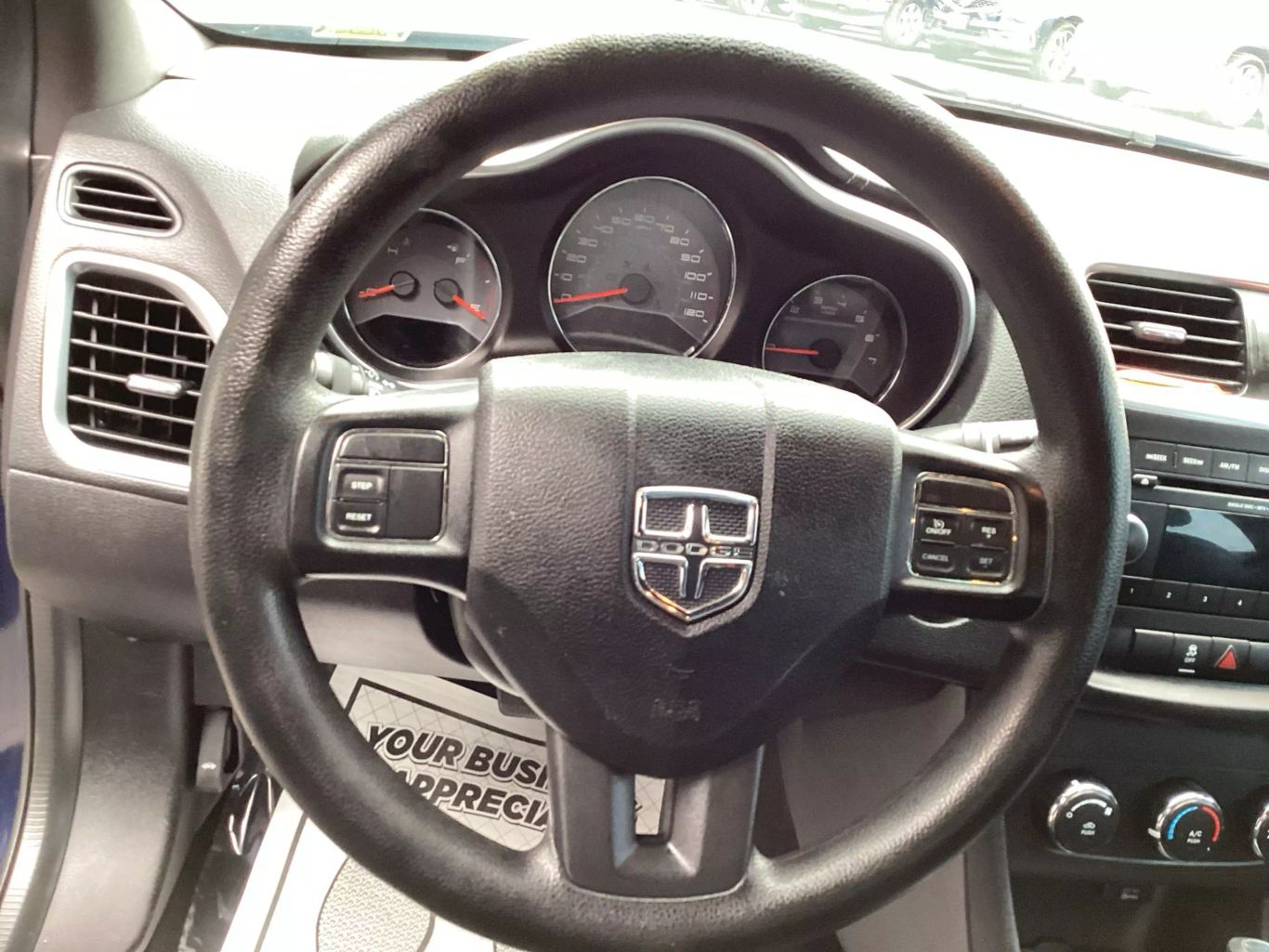 2014 Dodge Avenger - Image 16