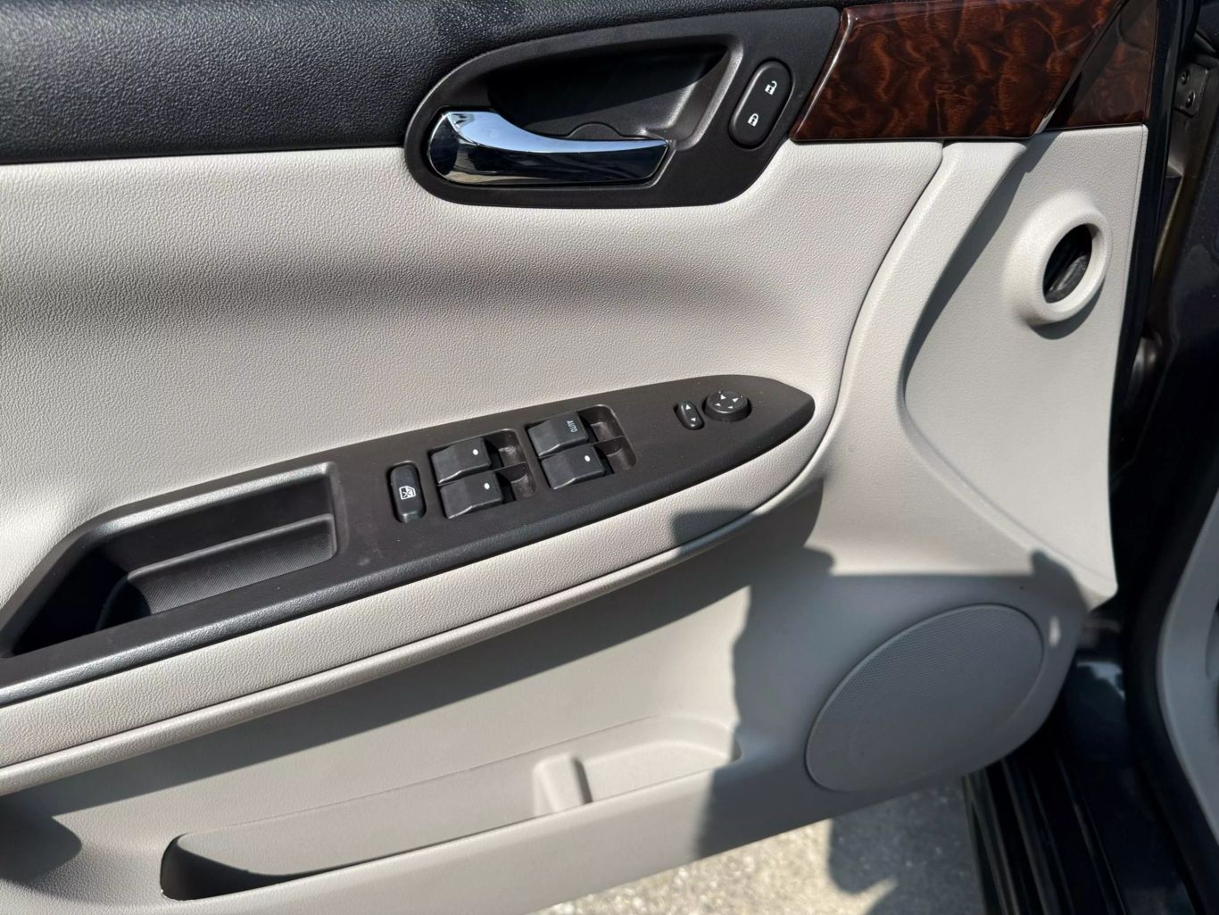 2016 CHEVROLET IMPALA LIMITED SEDAN V6, 3.6 LITER LTZ SEDAN 4D