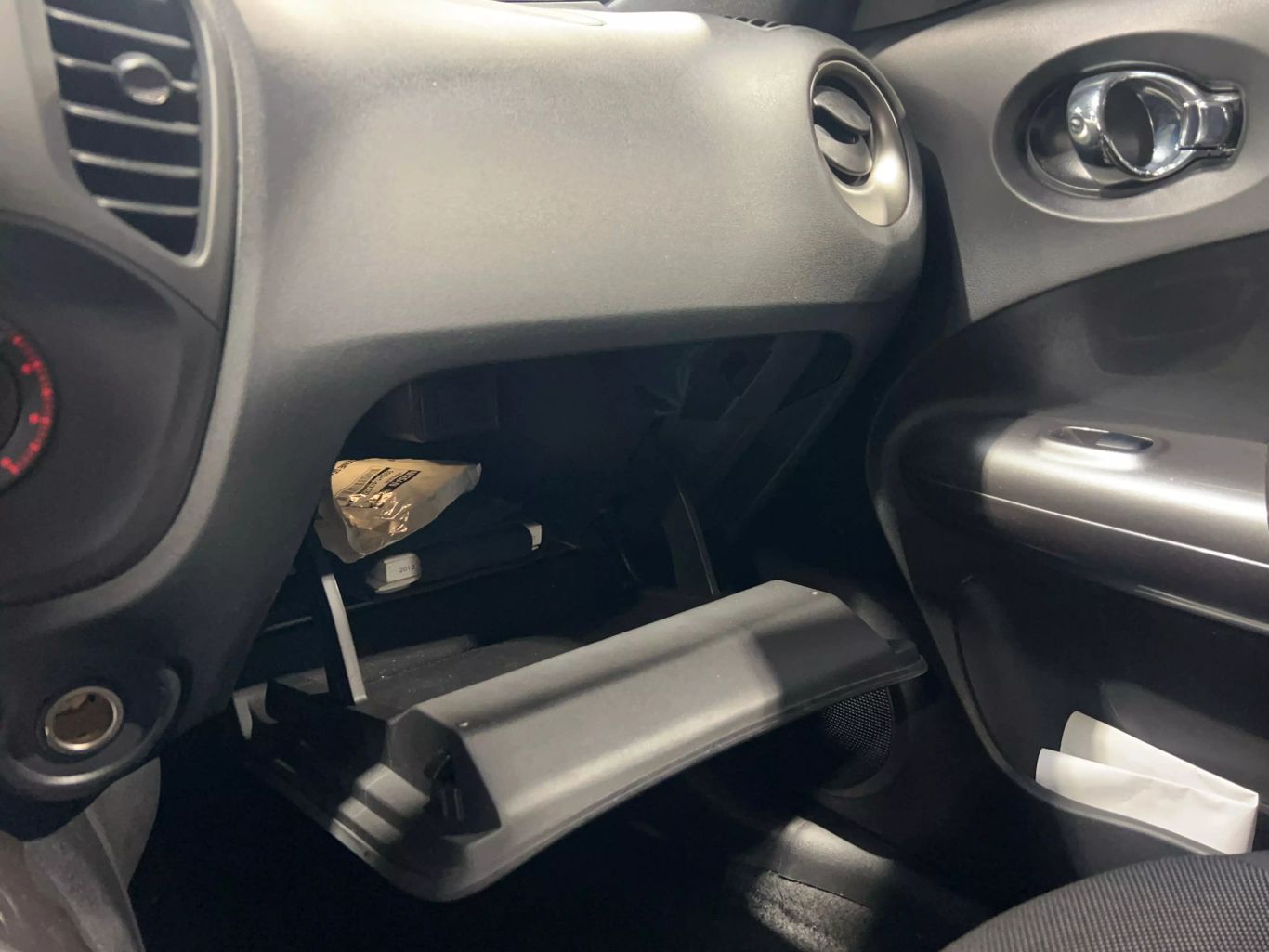 2013 NISSAN JUKE SUV 4-CYL, TURBO, 1.6 LITER S SPORT UTILITY 4D