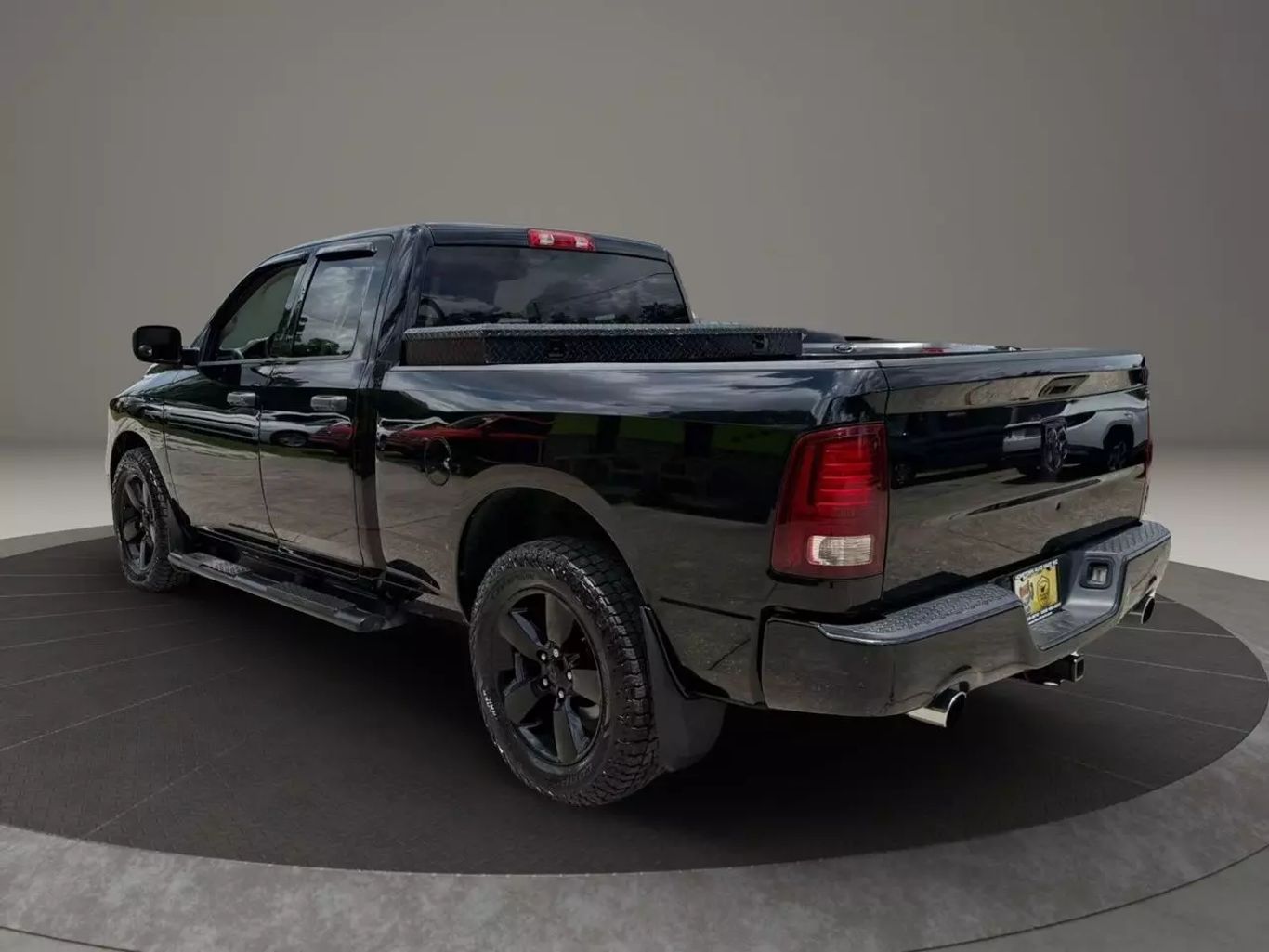 2014 RAM RAM 1500 PICKUP V8 5.7L GASOLINE QUAD CAB EXPRESS 5.7L V8
