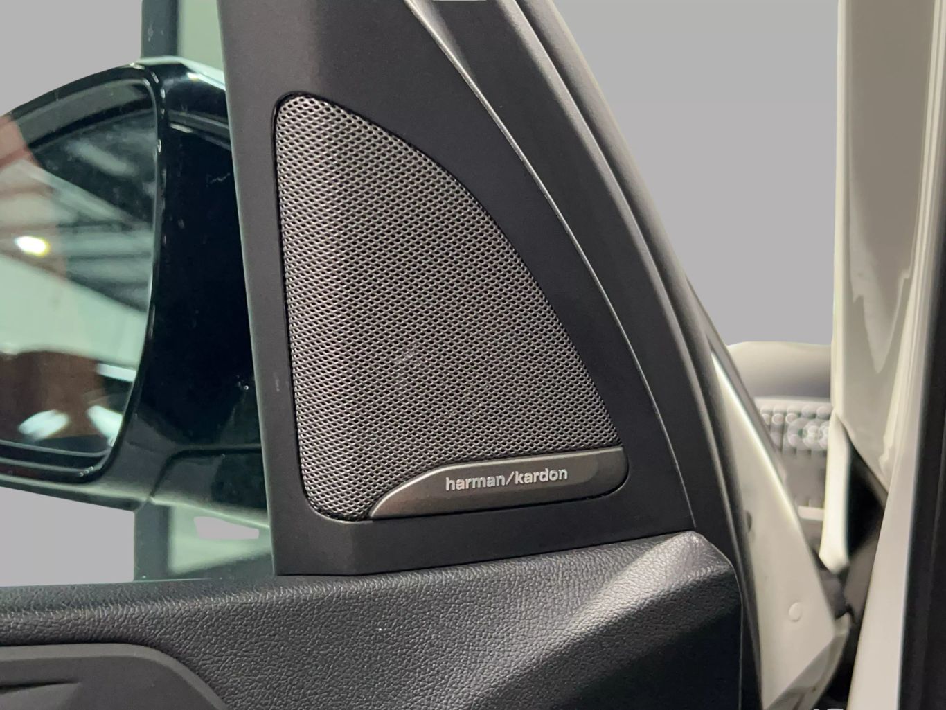 2019 BMW X5 SUV 6-CYL, TURBO, 3.0 LITER XDRIVE40I SPORT UTILITY 4D