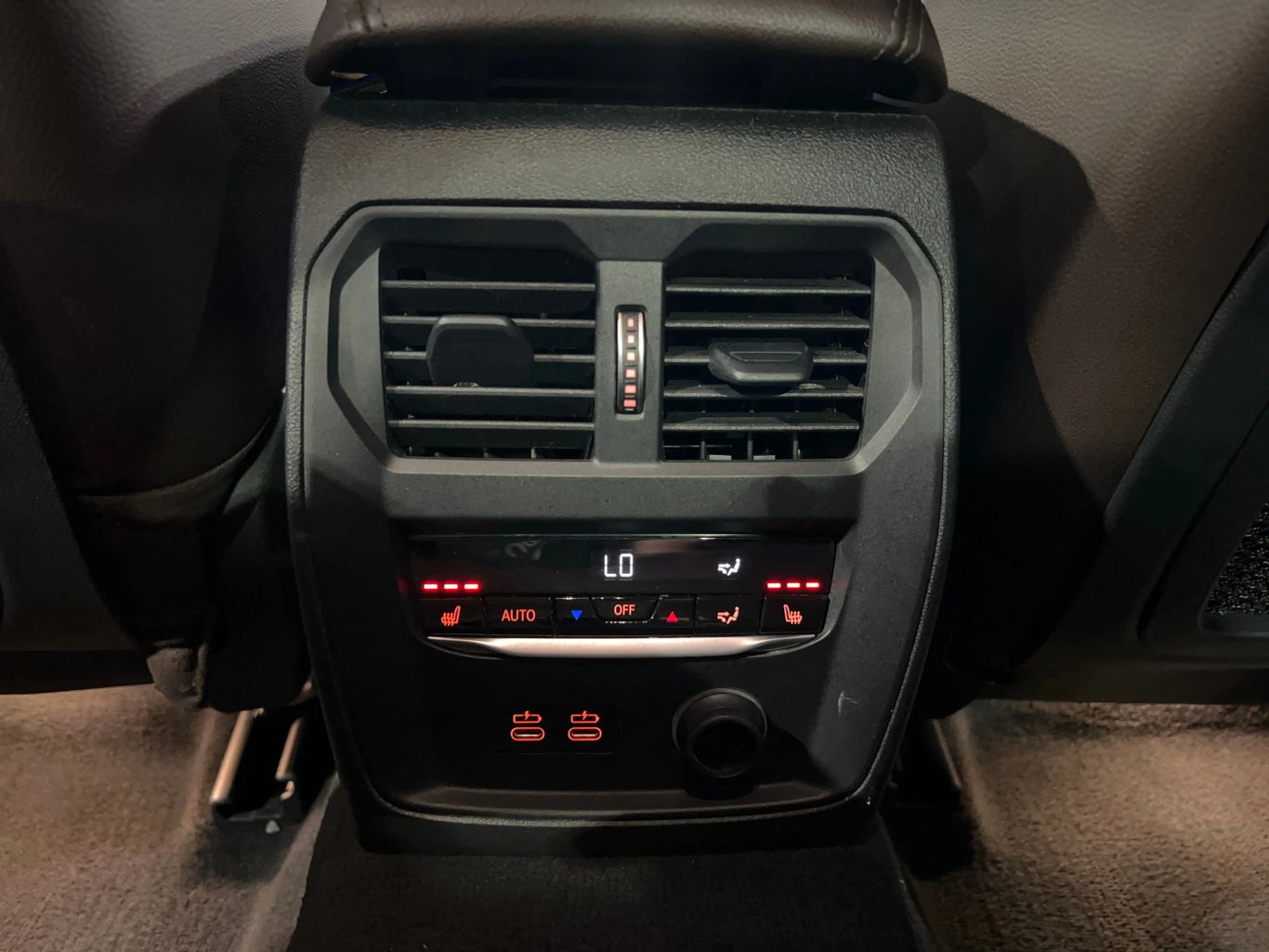 2019 BMW 3 SERIES SEDAN 4-CYL, TURBO, 2.0 LITER 330I XDRIVE SEDAN 4D