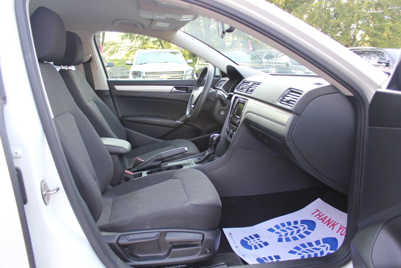 2018 Volkswagen Passat 2.0t R-line Sedan 4d - Image 14