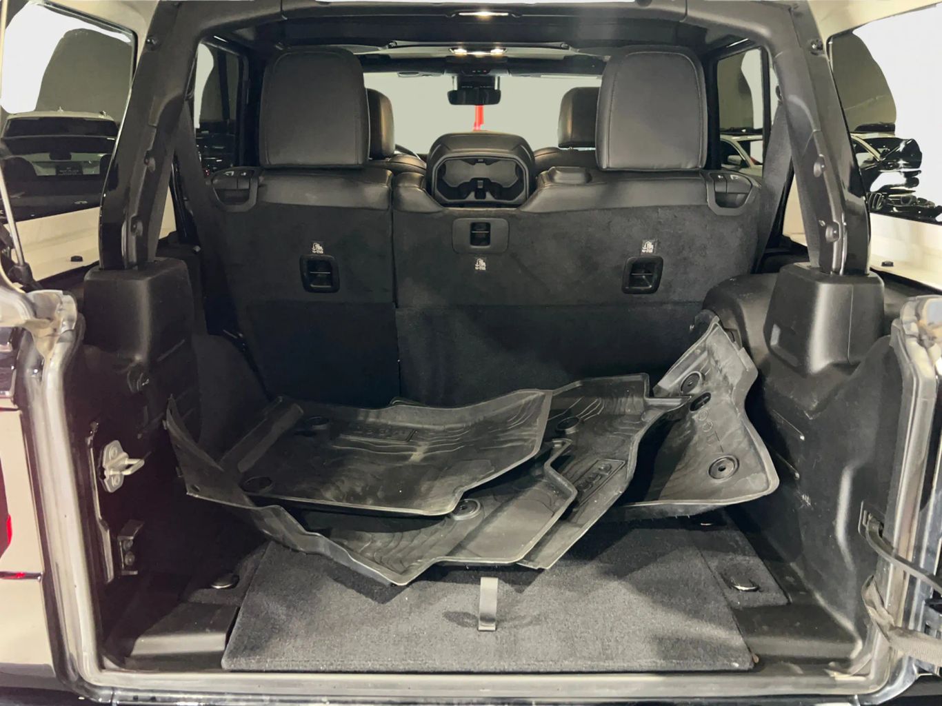 2019 JEEP WRANGLER UNLIMITED SUV V6, VVT, 3.6 LITER RUBICON SPORT UTILITY 4D