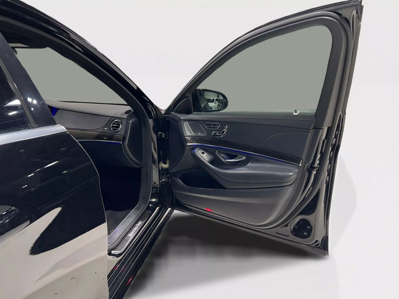2015 MERCEDES-BENZ S-CLASS SEDAN V8, TT, 4.7L S 550 4MATIC SEDAN 4D