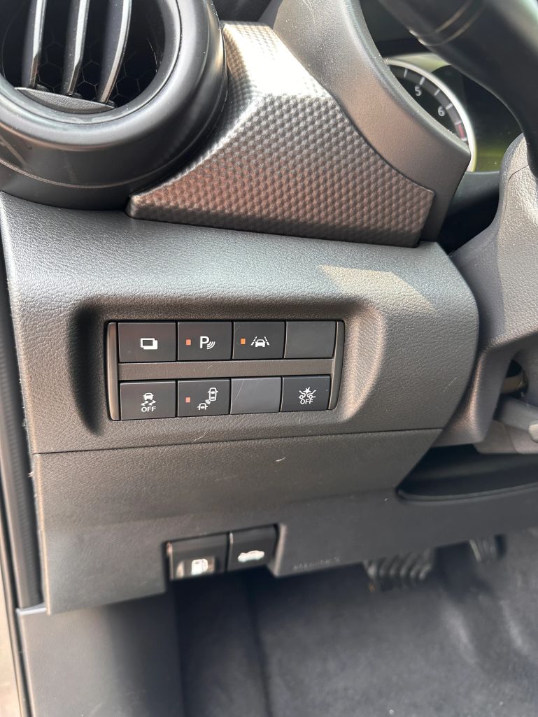 2020 NISSAN KICKS SUV 4-CYL, 1.6 LITER S SPORT UTILITY 4D