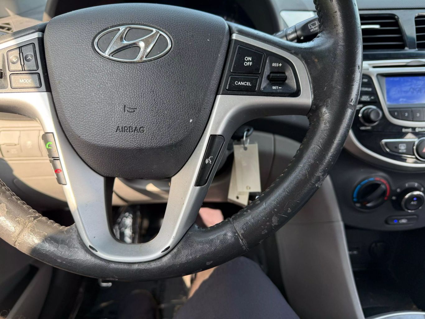 2012 HYUNDAI ACCENT HATCHBACK I4 1.6L GASOLINE HATCHBACK 5D SE 1.6L I4