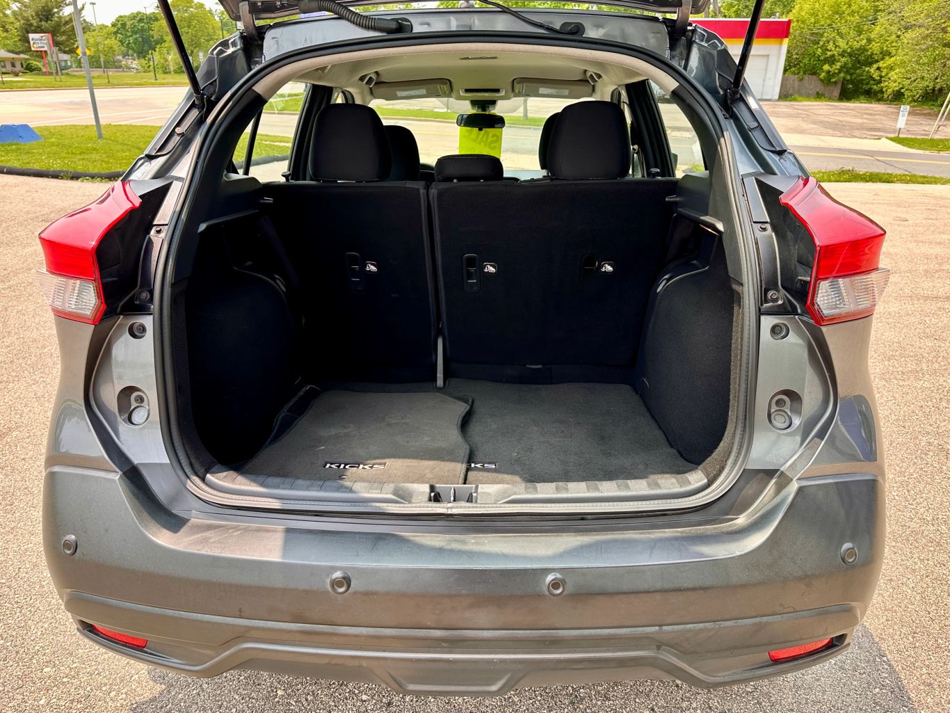 2020 NISSAN KICKS SUV 4-CYL, 1.6 LITER S SPORT UTILITY 4D