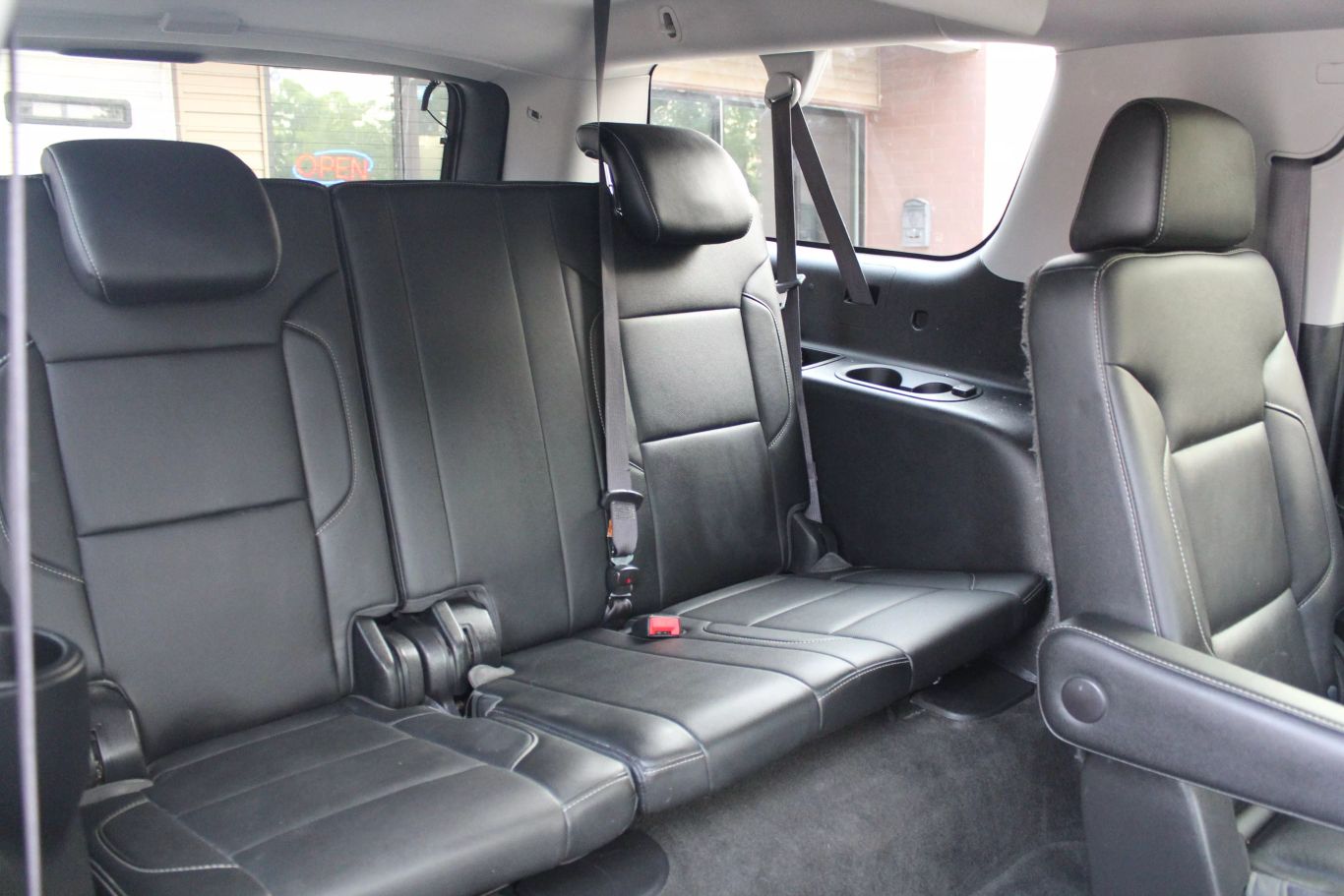 2017 Chevrolet Suburban Premier Sport Utility 4d - Image 17