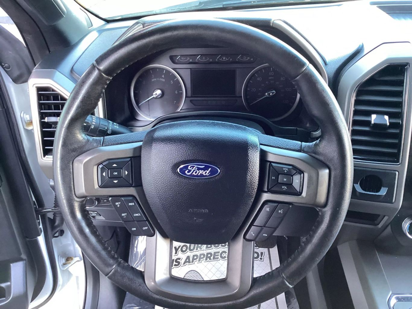 2019 Ford Expedition Max - Image 17