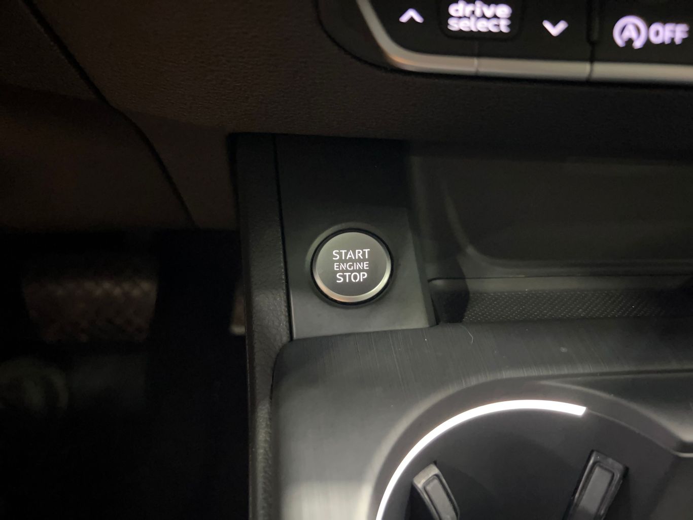 2017 AUDI A4 SEDAN 4-CYL, TURBO, 2.0 LITER PREMIUM SEDAN 4D