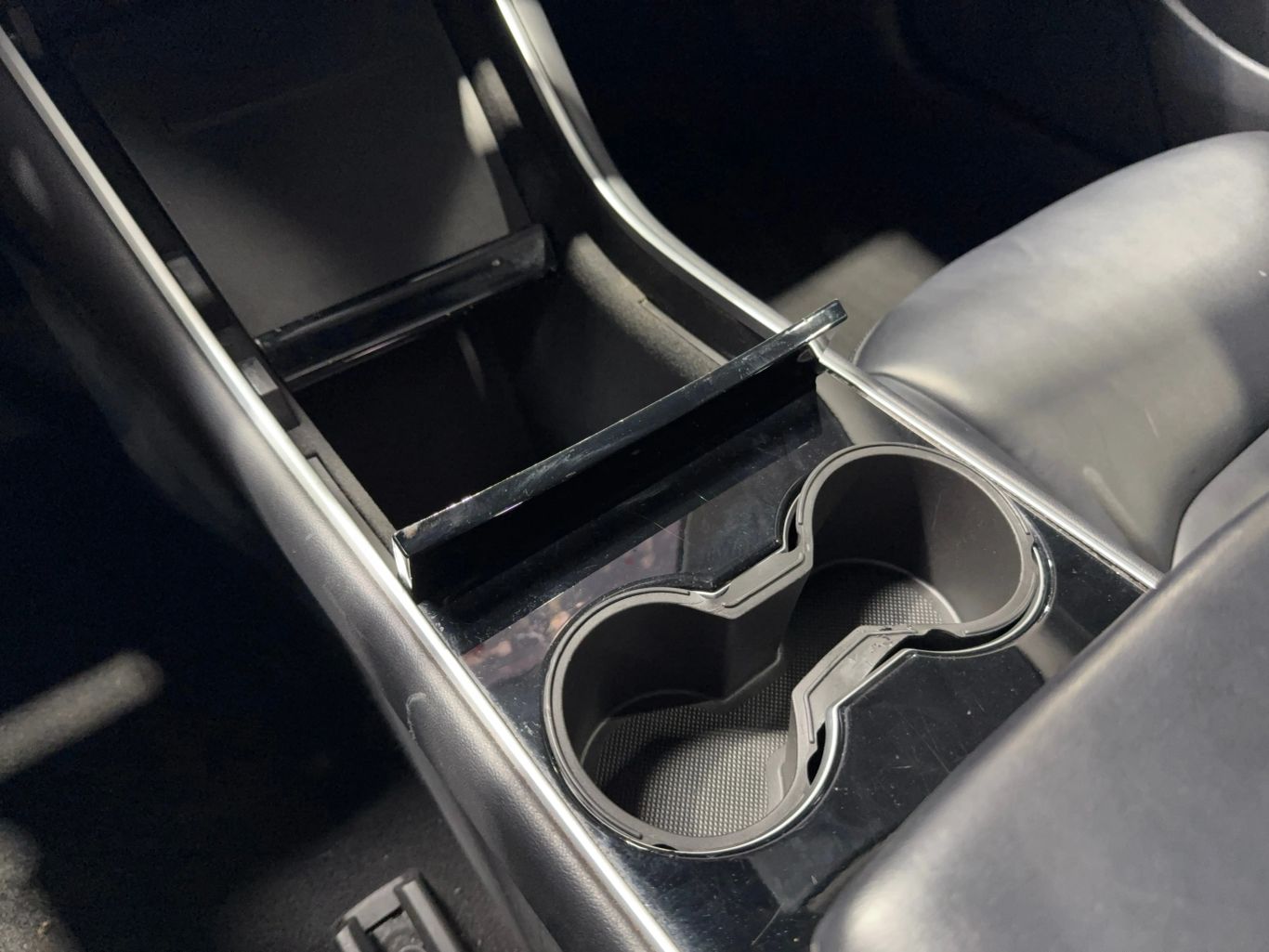 2020 TESLA MODEL 3 SEDAN AC ELECTRIC MOTOR STANDARD RANGE PLUS SEDAN 4D