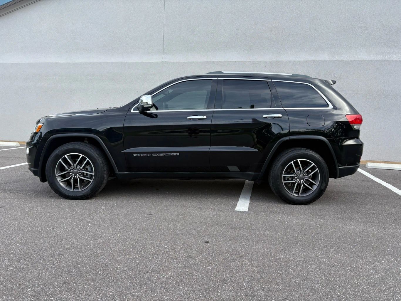 2019 JEEP GRAND CHEROKEE SUV V6, VVT, 3.6 LITER LIMITED SPORT UTILITY 4D - Tampa Motor Cars