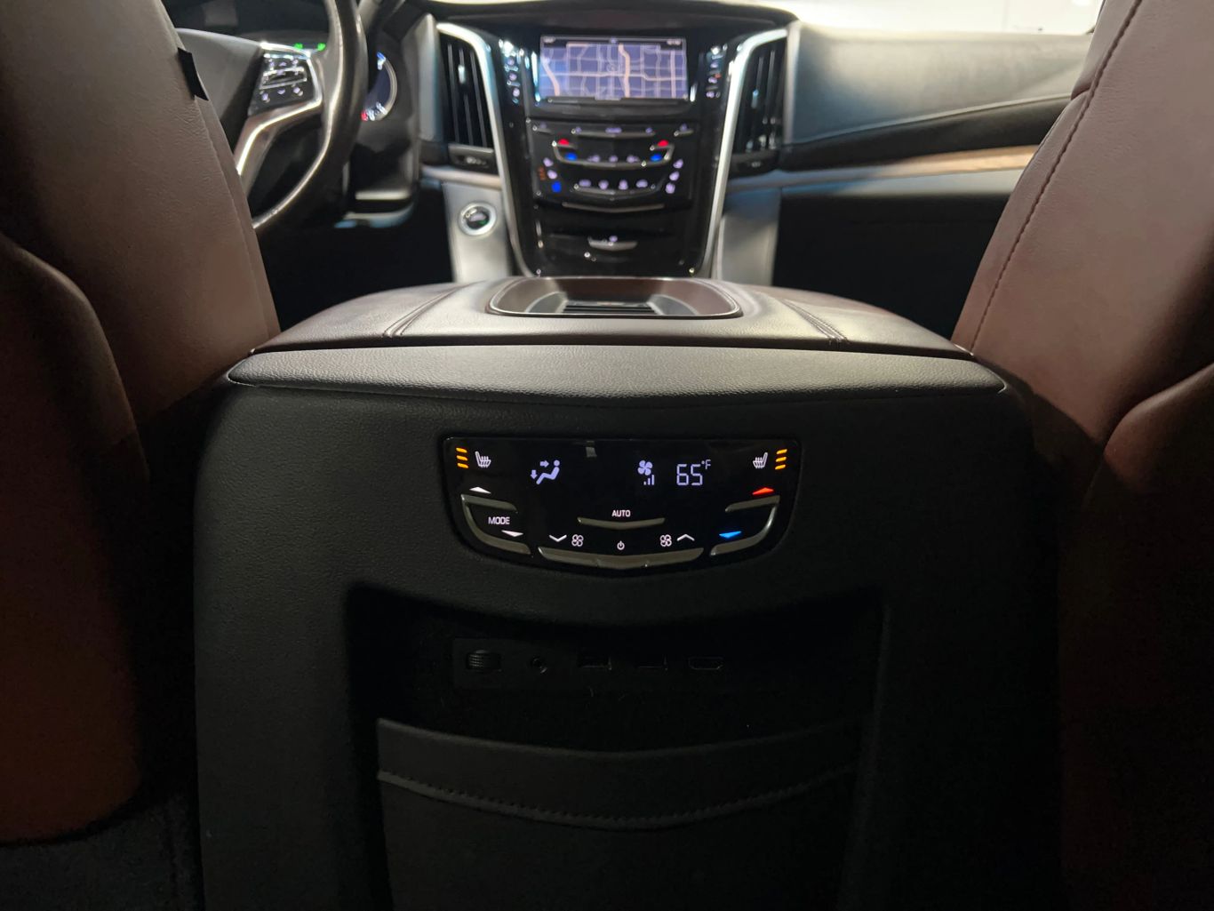 2020 CADILLAC ESCALADE SUV V8, 6.2 LITER LUXURY SPORT UTILITY 4D