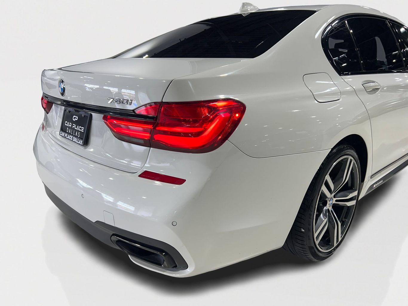 2019 BMW 7 SERIES SEDAN 6-CYL, TURBO, 3.0 LITER 740I SEDAN 4D