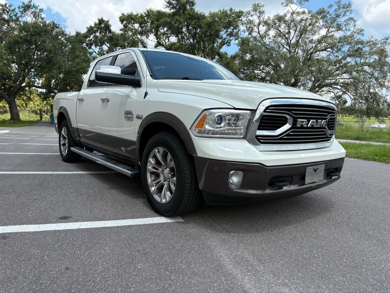 2017 RAM 1500 CREW CAB PICKUP V8, HEMI, 5.7 LITER LARAMIE LONGHORN PICKUP 4D 5 1/2 FT - Tampa Motor Cars