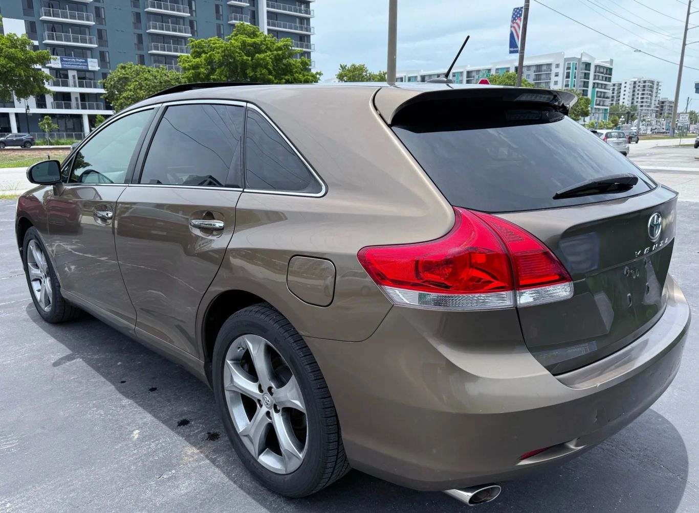 2011 TOYOTA VENZA WAGON V6, 3.5 LITER WAGON 4D