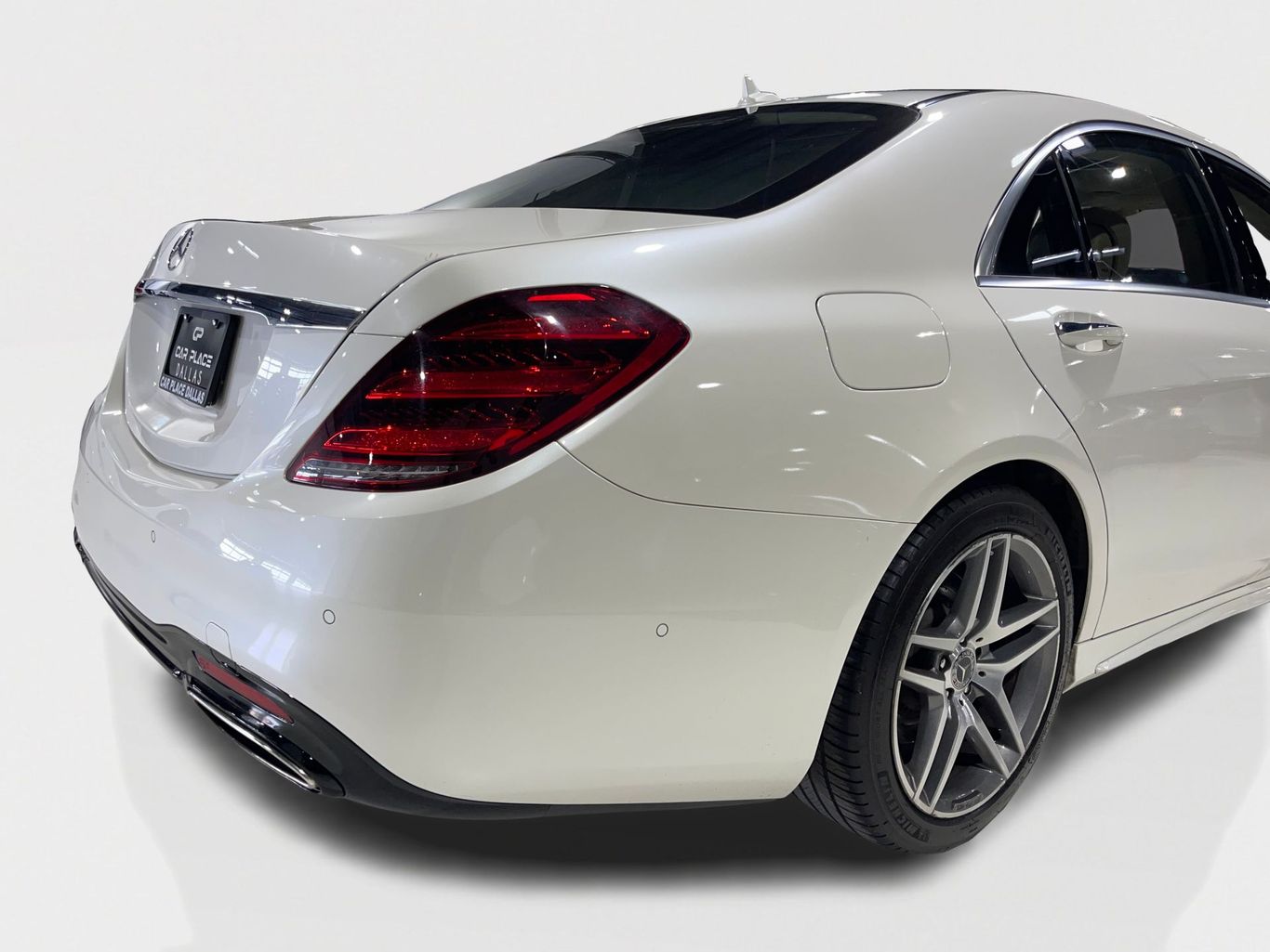 2018 MERCEDES-BENZ S-CLASS SEDAN V8, TWIN TURBO, 4.0 LITER S 560 SEDAN 4D