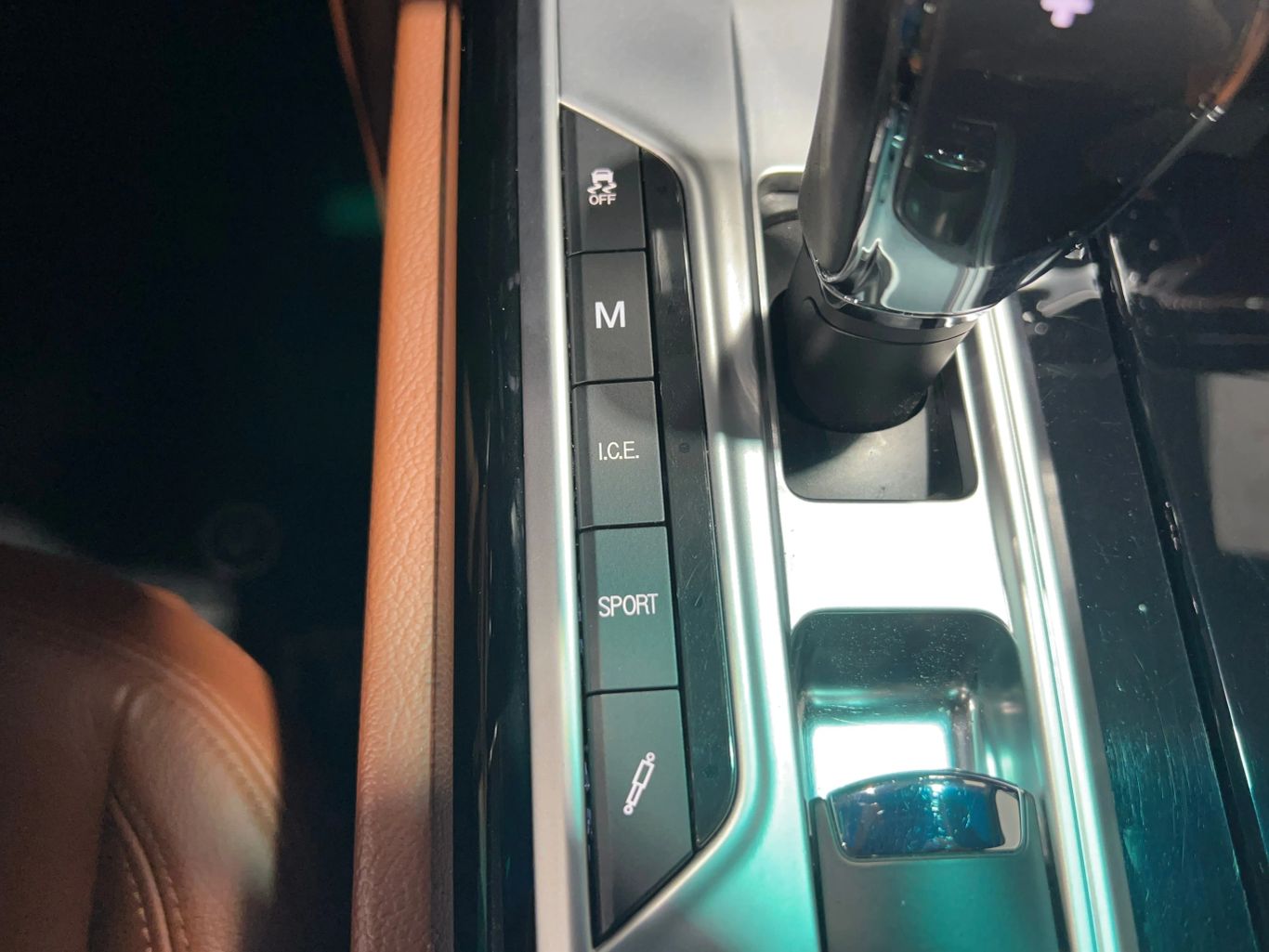 2015 MASERATI QUATTROPORTE SEDAN V6, TWIN TURBO, 3.0 LITER S Q4 SEDAN 4D