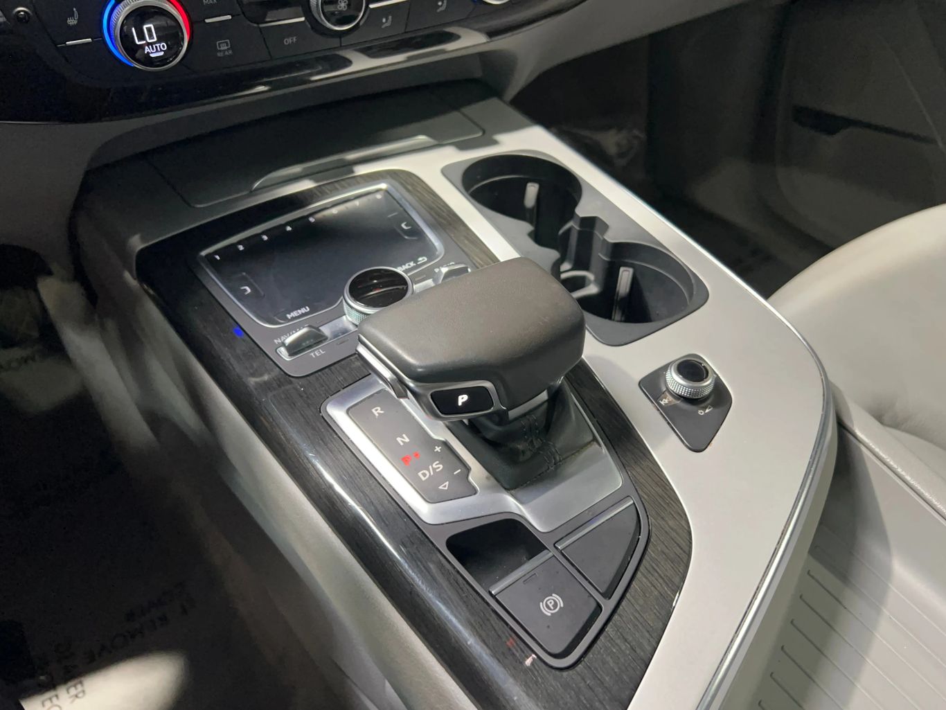 2019 AUDI Q7 SUV 4-CYL, TURBO, 2.0 LITER 45 TFSI PREMIUM PLUS SPORT UTILITY 4D
