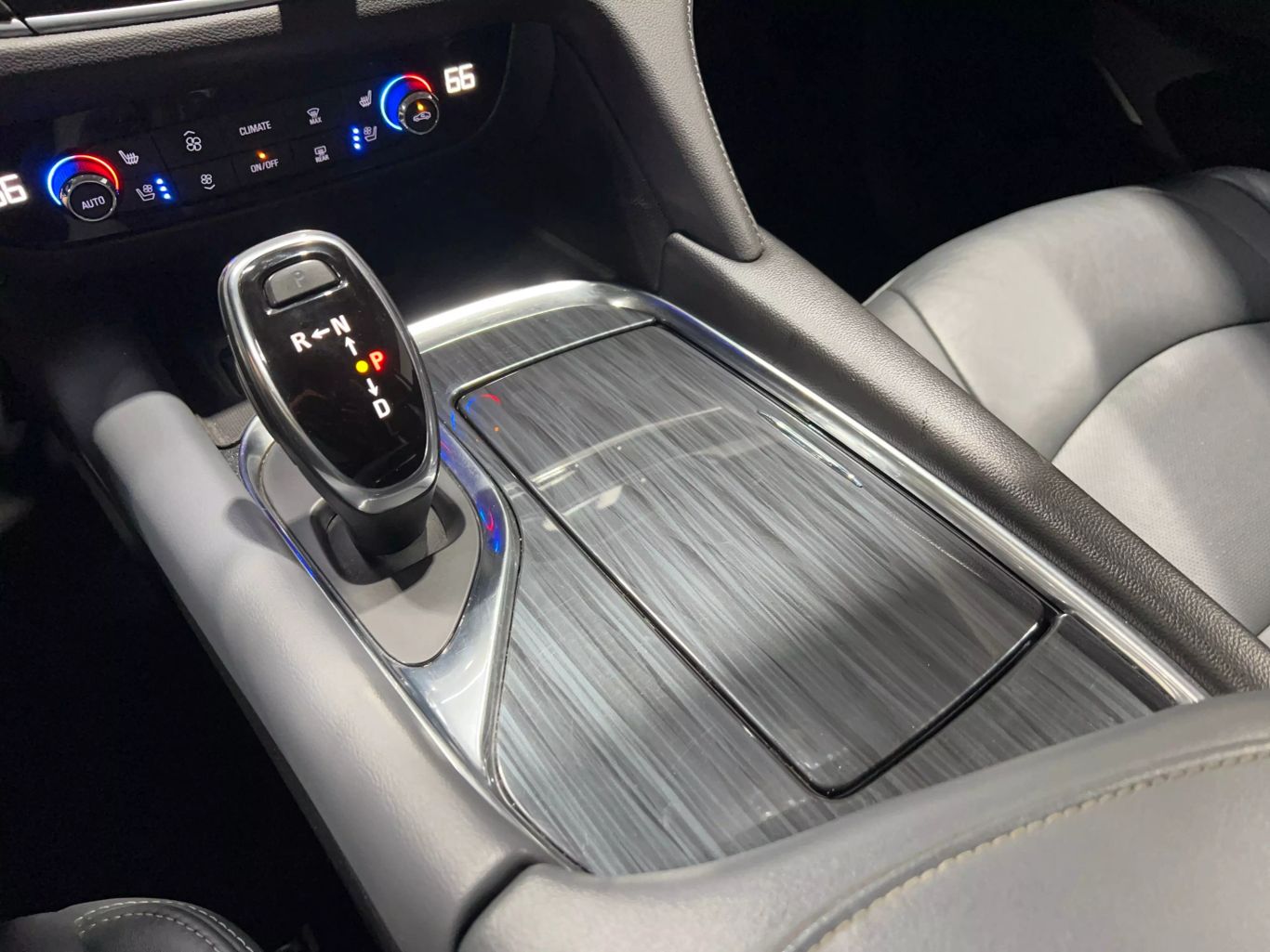 2021 BUICK ENCLAVE SUV V6, 3.6 LITER PREMIUM SPORT UTILITY 4D