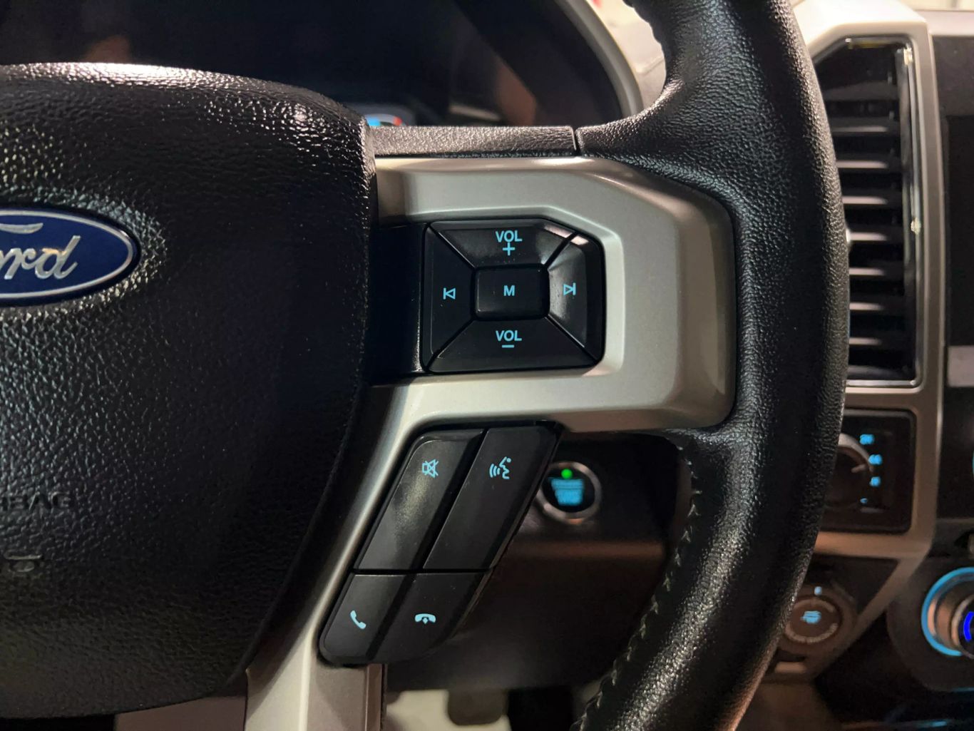 2018 FORD F150 SUPERCREW CAB PICKUP V6, ECOBOOST, 3.5T LARIAT PICKUP 4D 5 1/2 FT