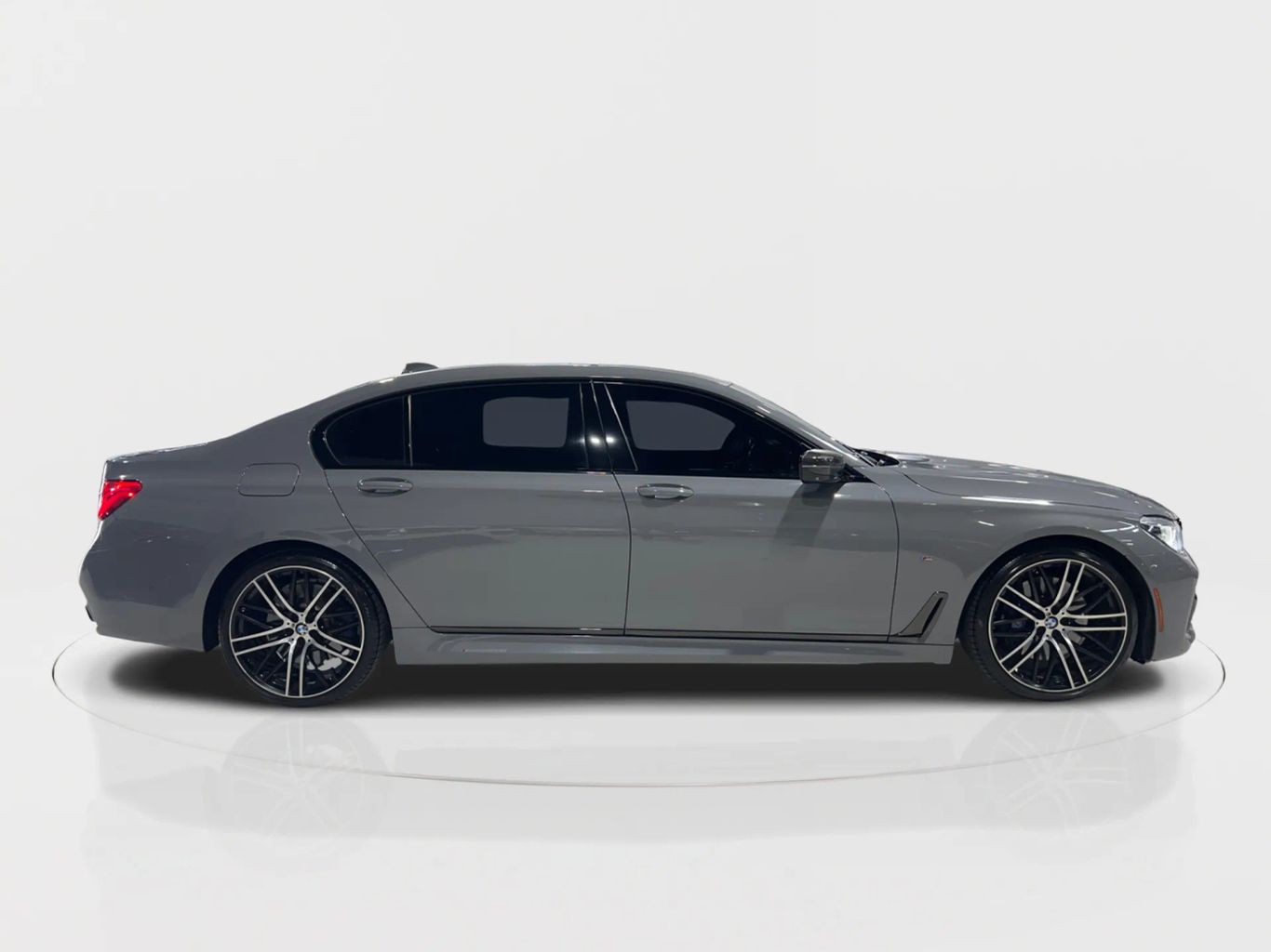 2018 BMW 7 SERIES SEDAN V8, TWIN TURBO, 4.4L 750I SEDAN 4D