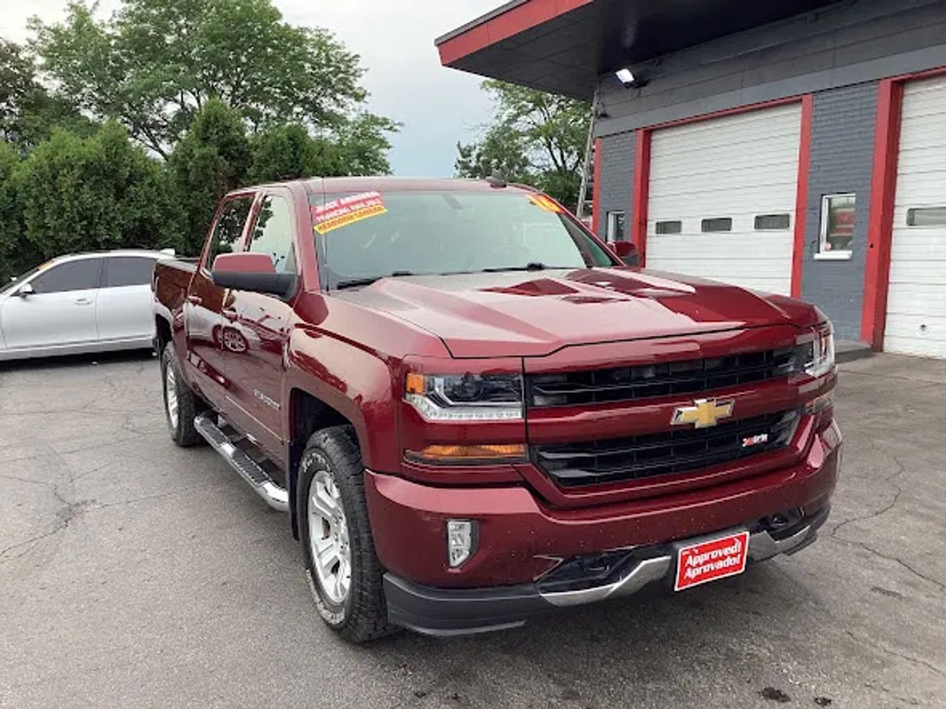 2016 Chevrolet Silverado 1500 Crew Cab - Image 3
