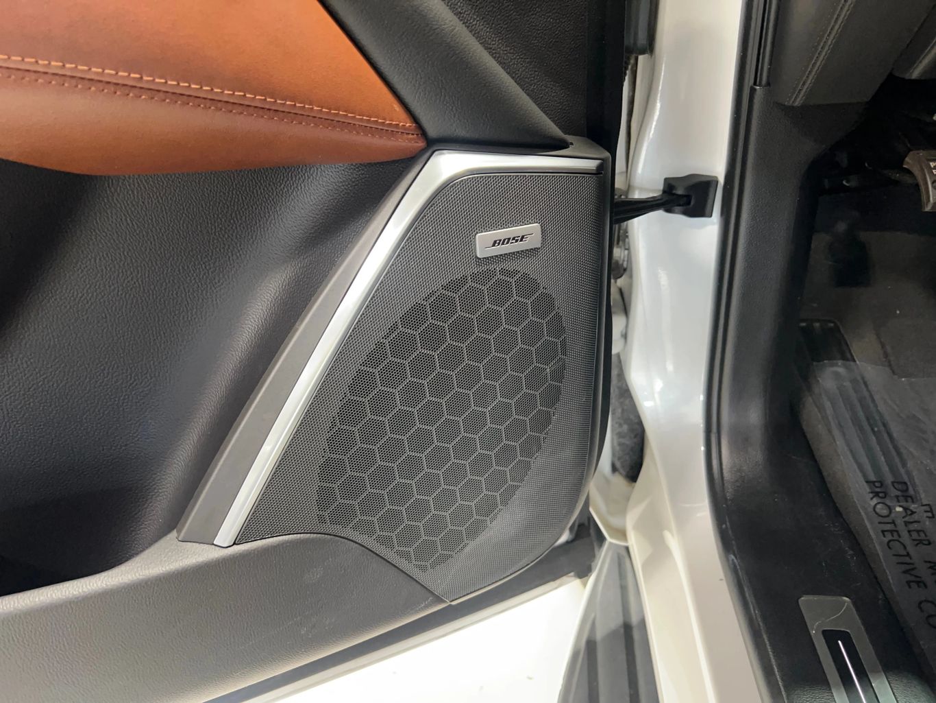 2020 CADILLAC ESCALADE SUV V8, 6.2 LITER LUXURY SPORT UTILITY 4D