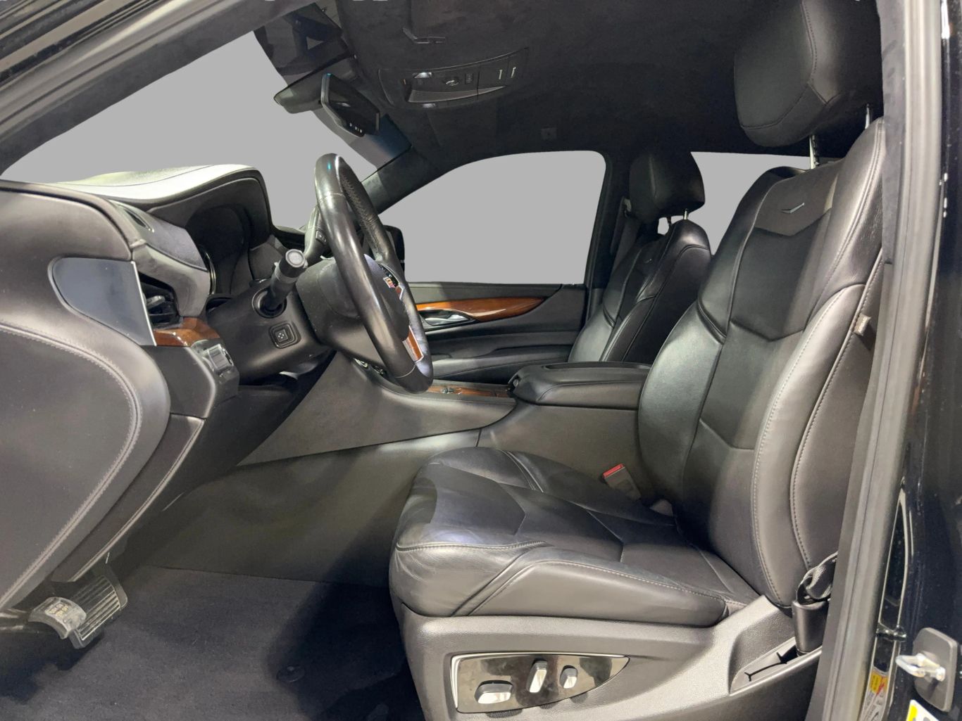 2018 CADILLAC ESCALADE SUV V8, 6.2 LITER SPORT UTILITY 4D