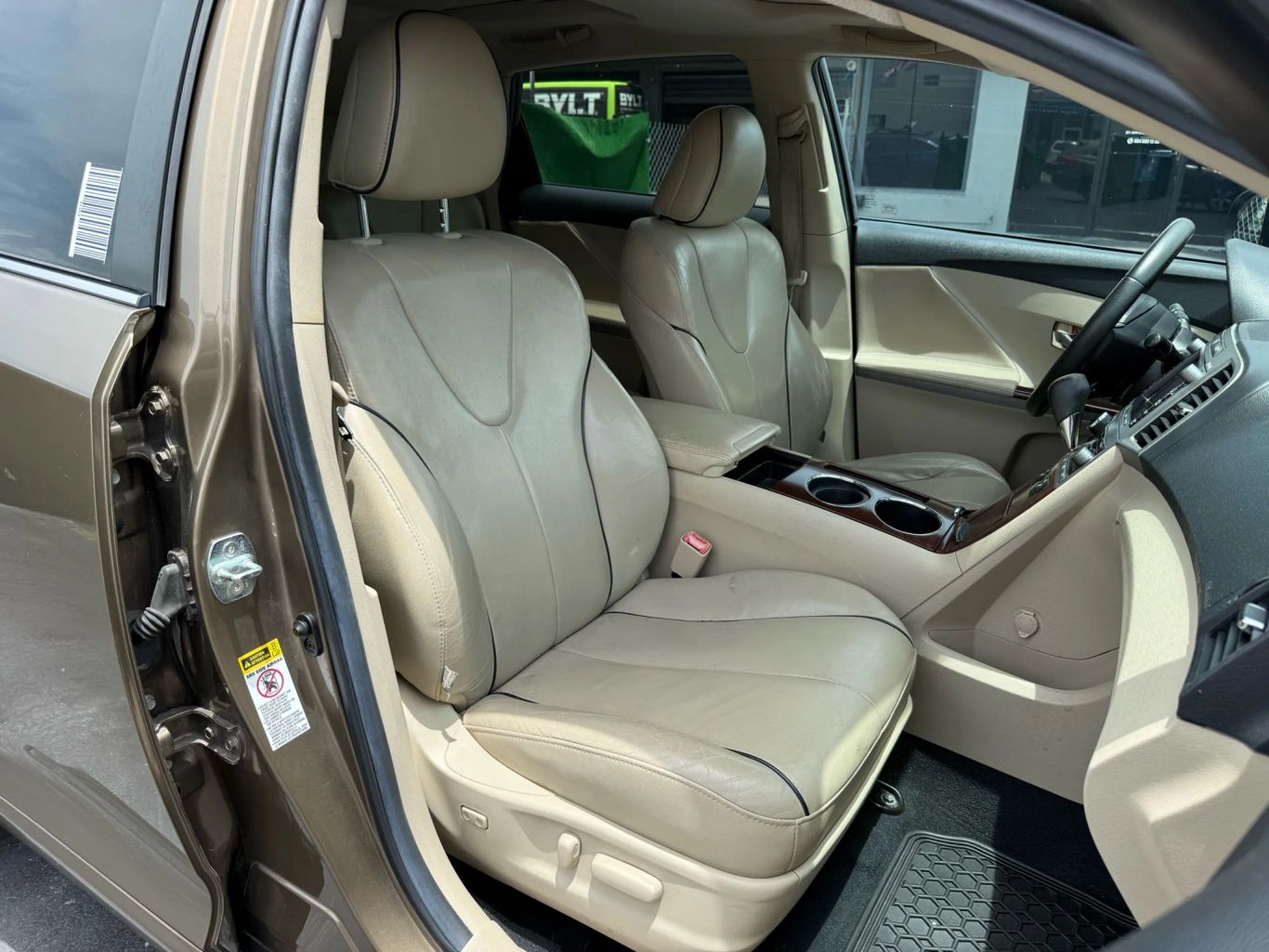 2011 TOYOTA VENZA WAGON V6, 3.5 LITER WAGON 4D