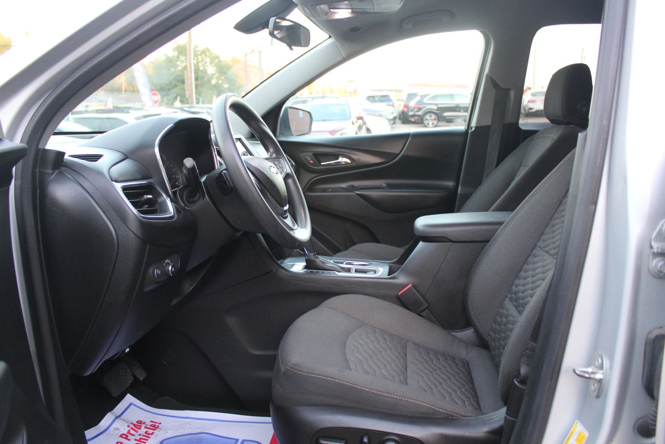 2019 Chevrolet Equinox Lt Sport Utility 4d - Image 9
