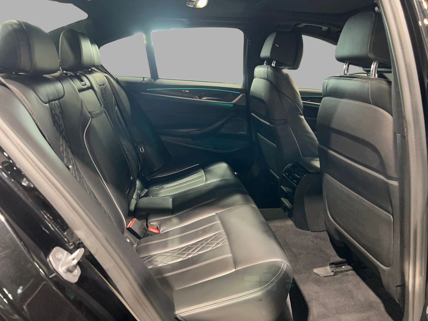 2018 BMW 5 SERIES SEDAN 6-CYL, TURBO, 3.0 LITER 540I SEDAN 4D