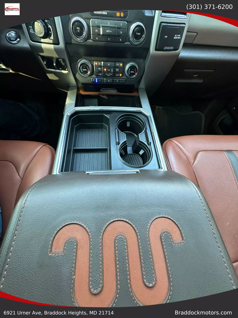 2019 FORD F350 SUPER DUTY CREW CAB PICKUP V8, TURBO DIESEL, 6.7 LITER KING RANCH PICKUP 4D 8 FT