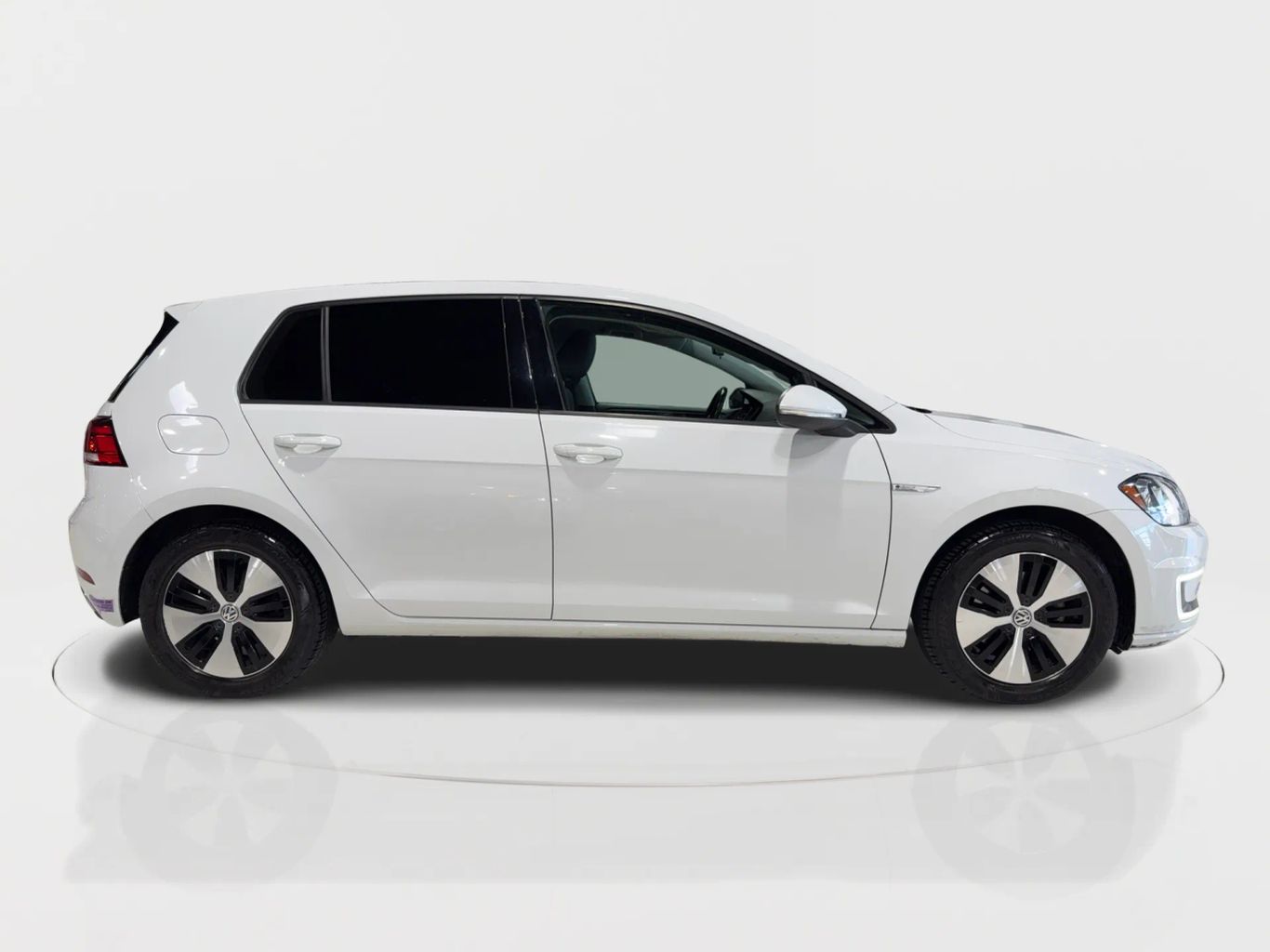 2019 VOLKSWAGEN E-GOLF HATCHBACK ELECTRIC MOTOR, 100 KW SE HATCHBACK SEDAN 4D