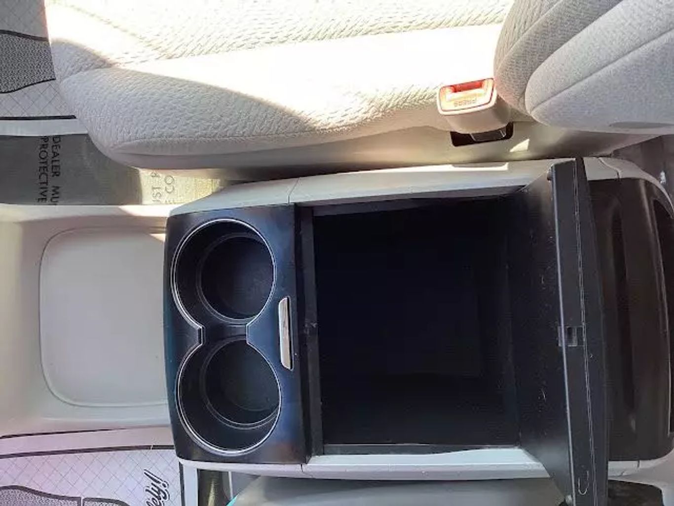 2012 Toyota Sienna - Image 19