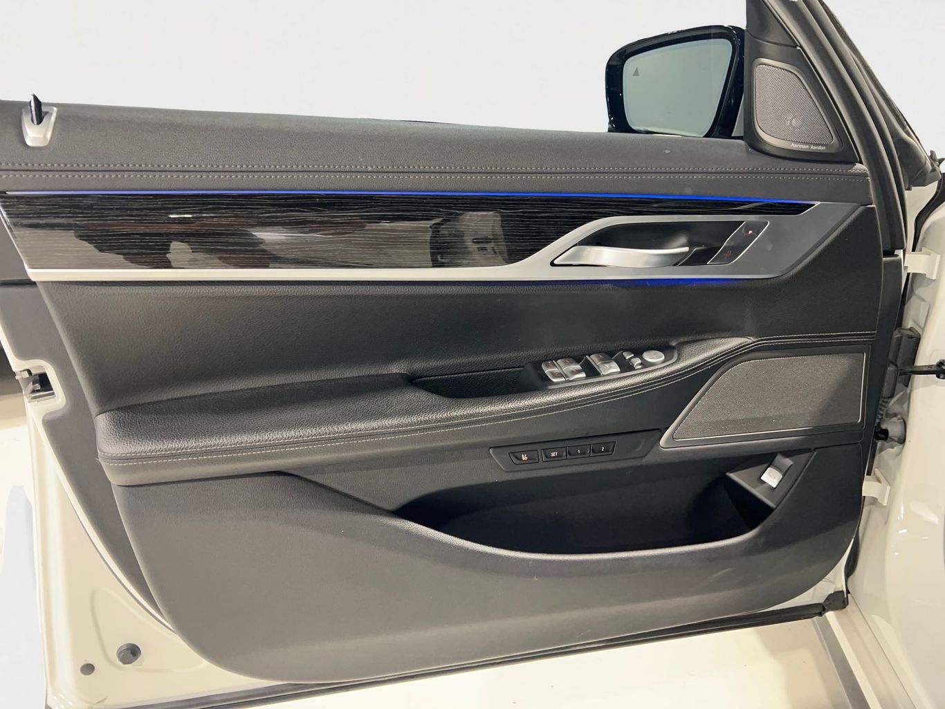 2019 BMW 7 SERIES SEDAN 6-CYL, TURBO, 3.0 LITER 740I SEDAN 4D