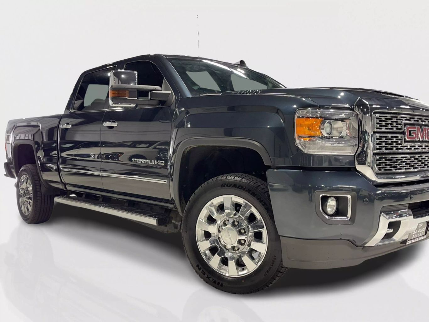2019 GMC SIERRA 2500 HD CREW CAB PICKUP V8, TURBO DIESEL, 6.6 LITER DENALI PICKUP 4D 6 1/2 FT