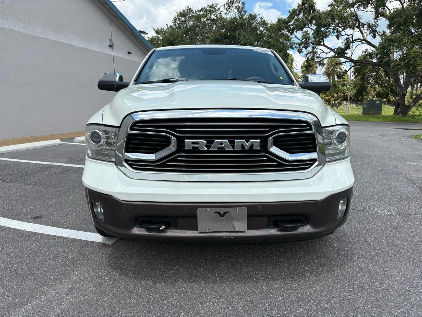 2017 RAM 1500 CREW CAB PICKUP V8, HEMI, 5.7 LITER LARAMIE LONGHORN PICKUP 4D 5 1/2 FT - Tampa Motor Cars