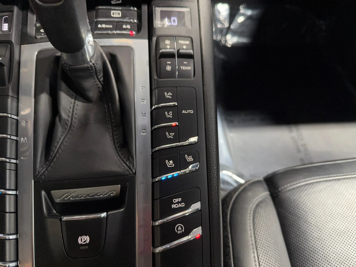 2016 PORSCHE MACAN SUV V6, TWIN TURBO, 3.0 LITER S SPORT UTILITY 4D