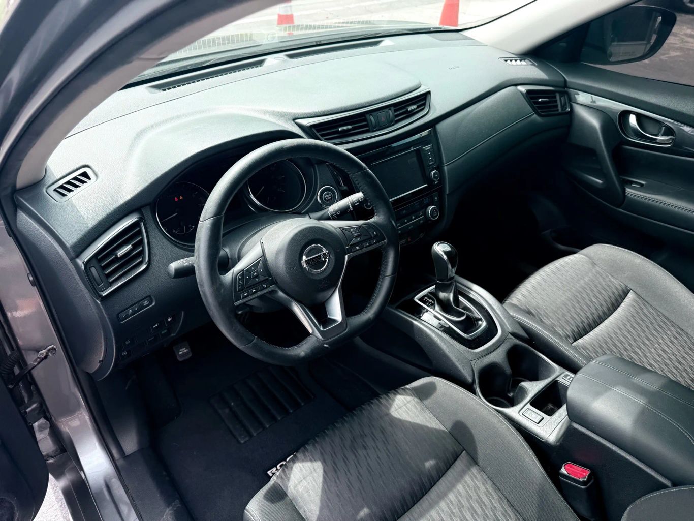 2018 NISSAN ROGUE SUV 4-CYL, 2.5 LITER SV SPORT UTILITY 4D