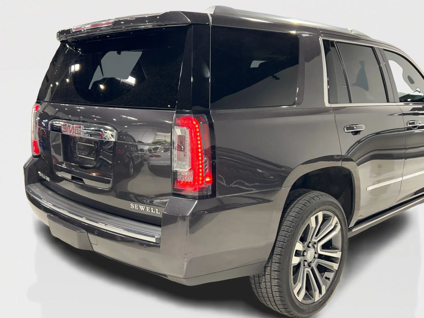 2018 GMC YUKON SUV V8, ECOTEC3, 6.2 LITER DENALI SPORT UTILITY 4D