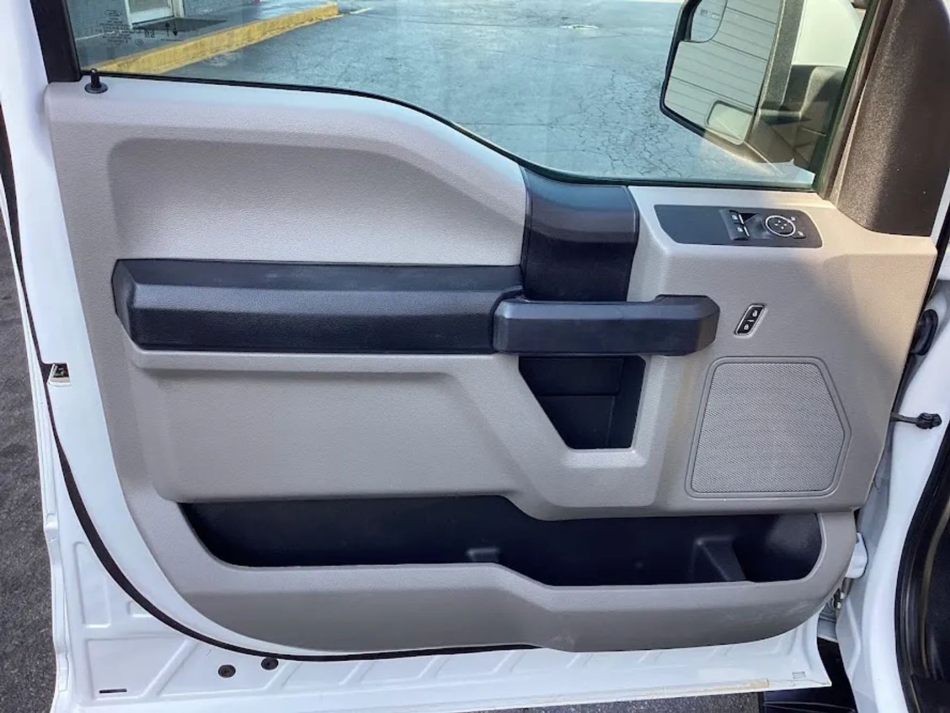 2020 Ford F150 Regular Cab - Image 12