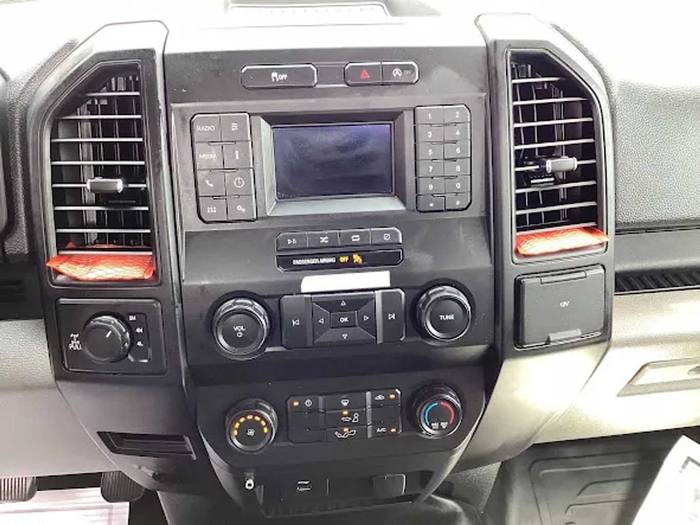 2020 Ford F150 Regular Cab - Image 15