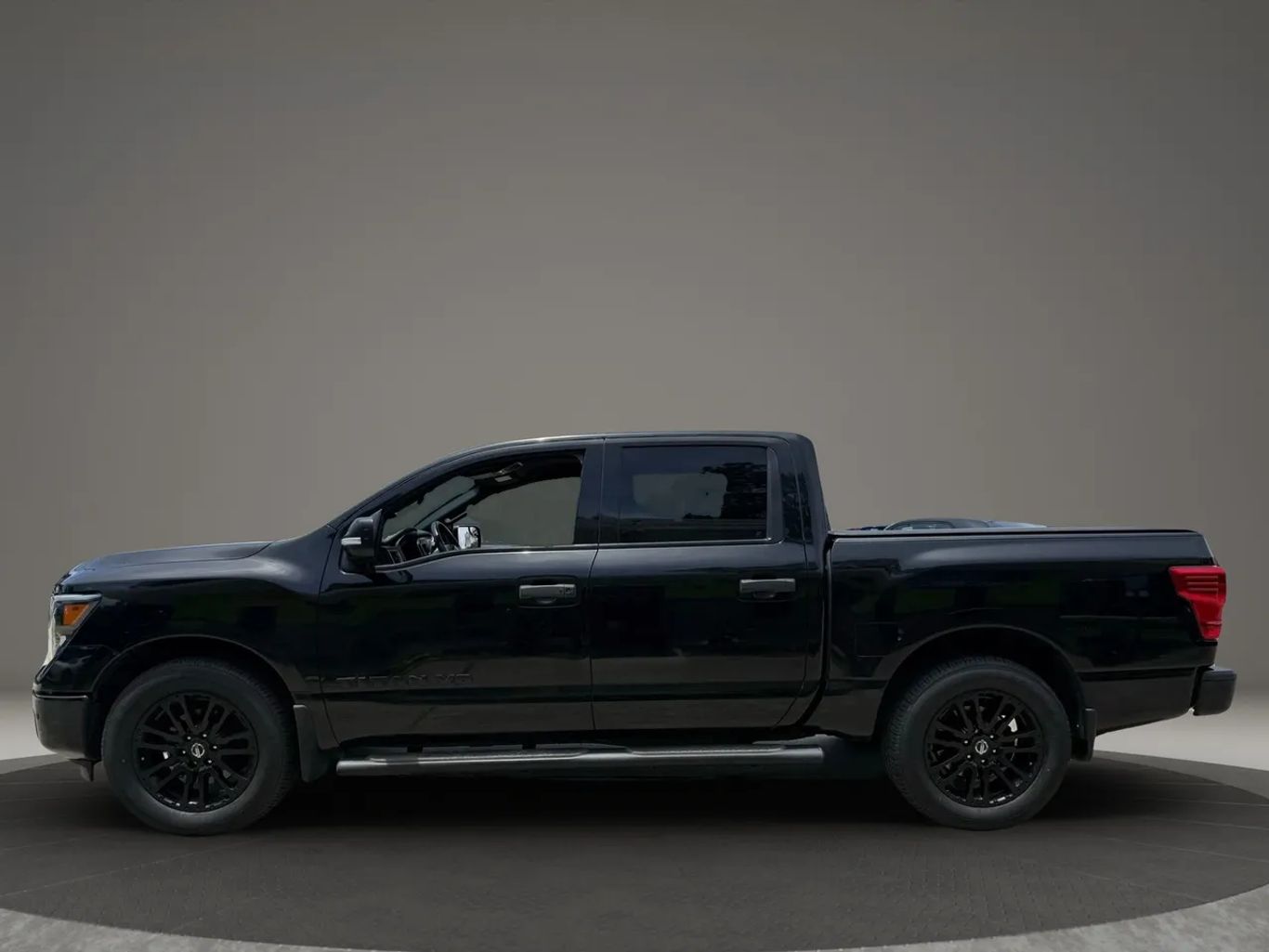 2018 NISSAN TITAN CREW CAB PICKUP V8, 5.6 LITER SV PICKUP 4D 5 1/2 FT