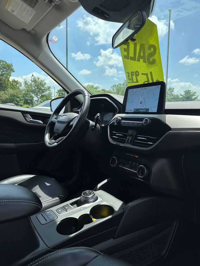 2022 FORD ESCAPE SUV 4-CYL, ECOBOOST, TURBO, 2.0 LITER SEL SPORT UTILITY 4D