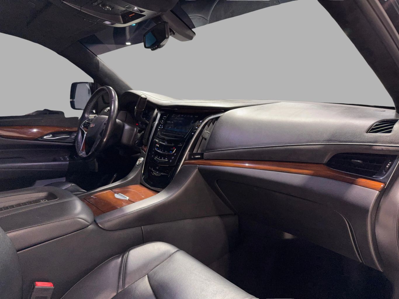 2018 CADILLAC ESCALADE SUV V8, 6.2 LITER SPORT UTILITY 4D