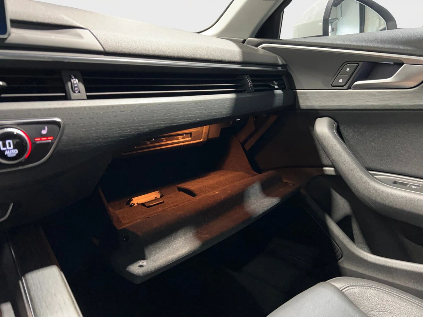 2017 AUDI A4 SEDAN 4-CYL, TURBO, 2.0 LITER ULTRA PREMIUM SEDAN 4D